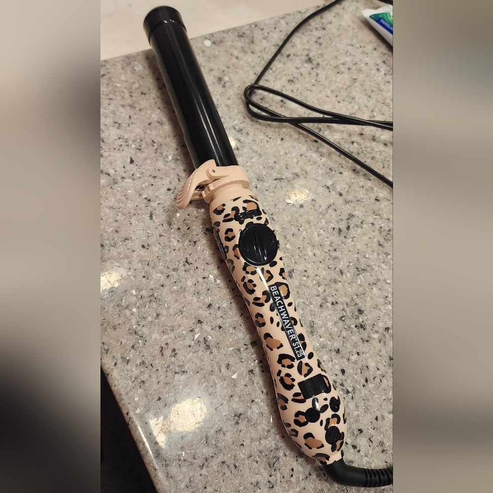Beachwaver Catwalk Edition 1.25 Barrel